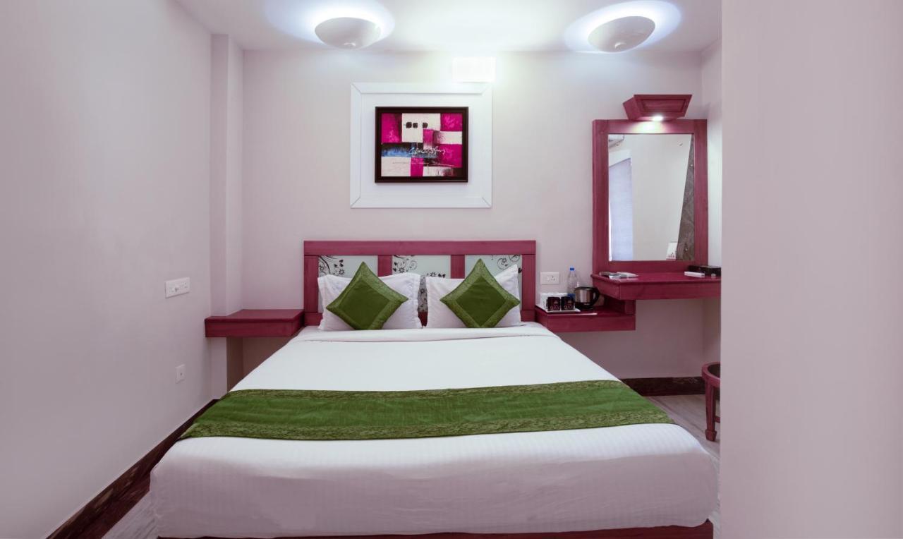 ホテル Treebo The Qasr Kochi エクステリア 写真
