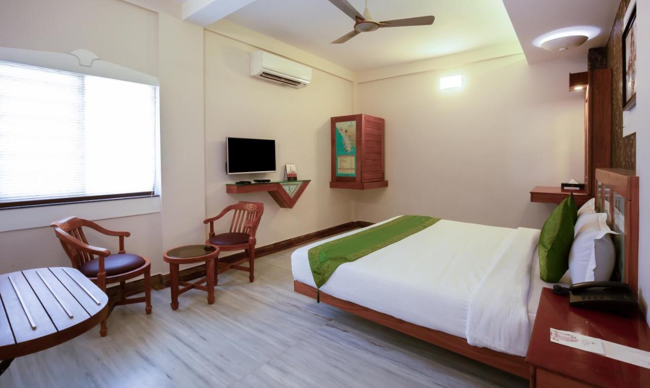 ホテル Treebo The Qasr Kochi エクステリア 写真