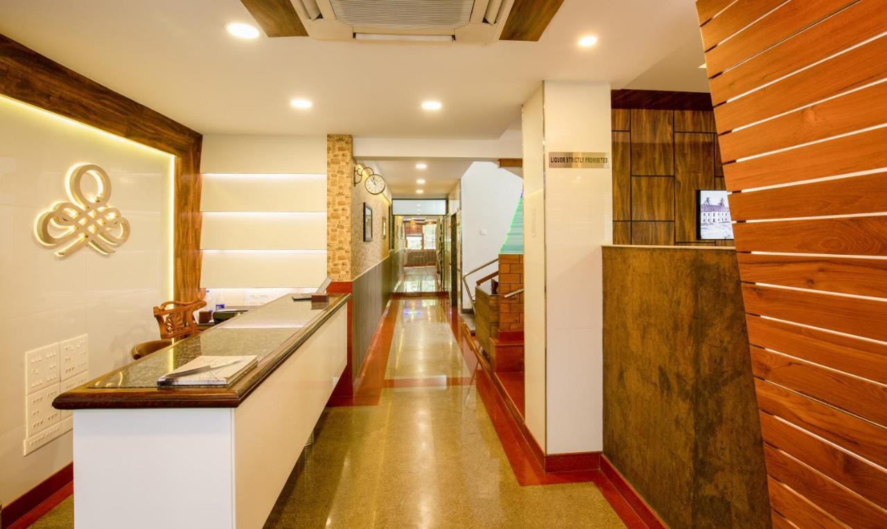 ホテル Treebo The Qasr Kochi エクステリア 写真